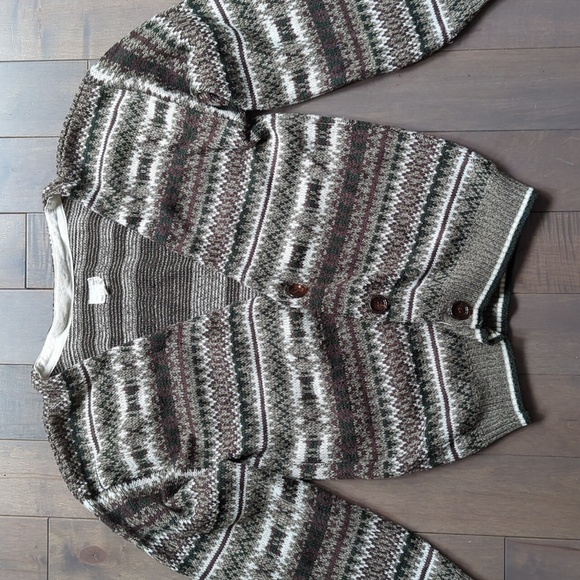 Urban Renewal S/M Cardigan - Picture 2 of 9